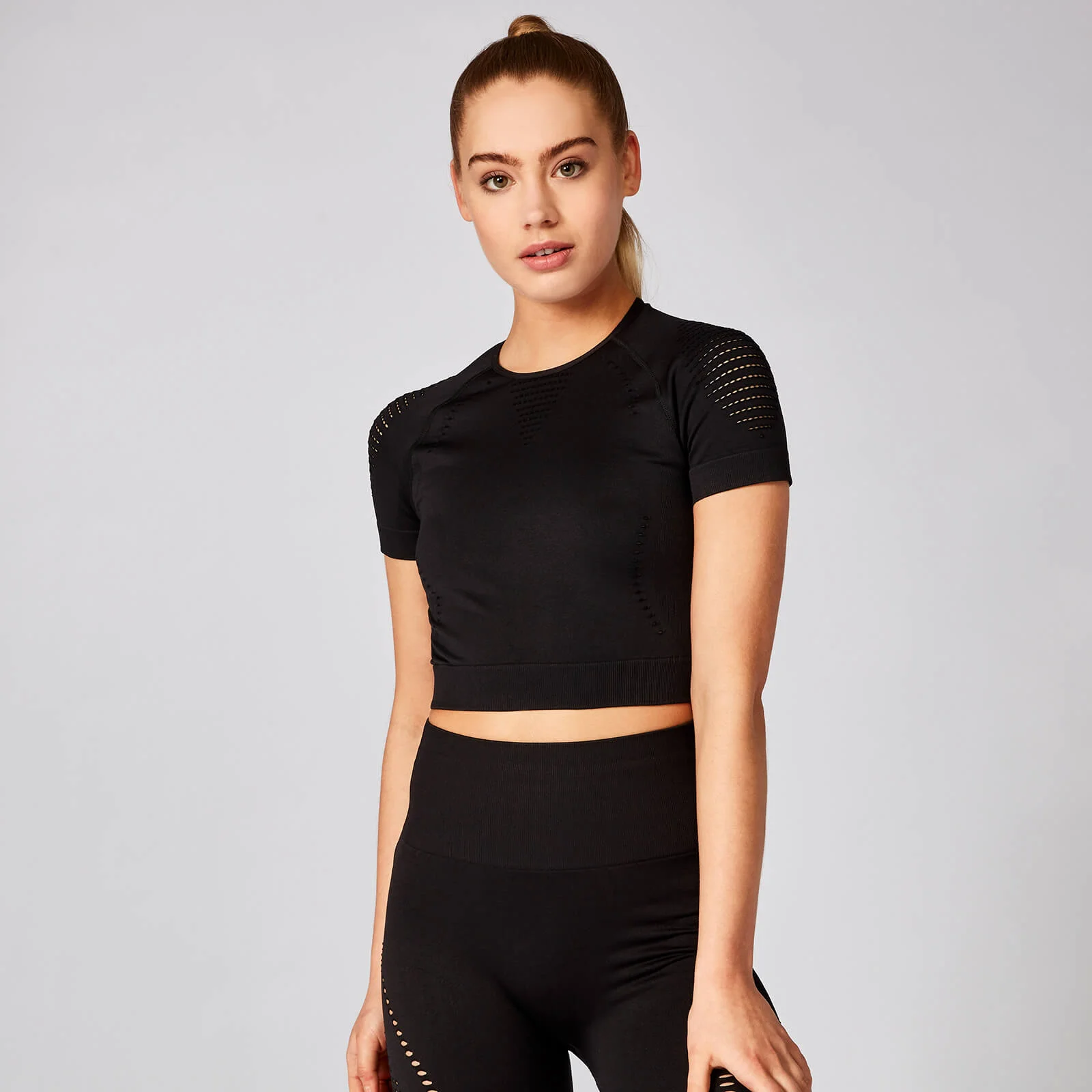 Shape Seamless Short-Sleeve Crop Top - Black - XS Imagen 1