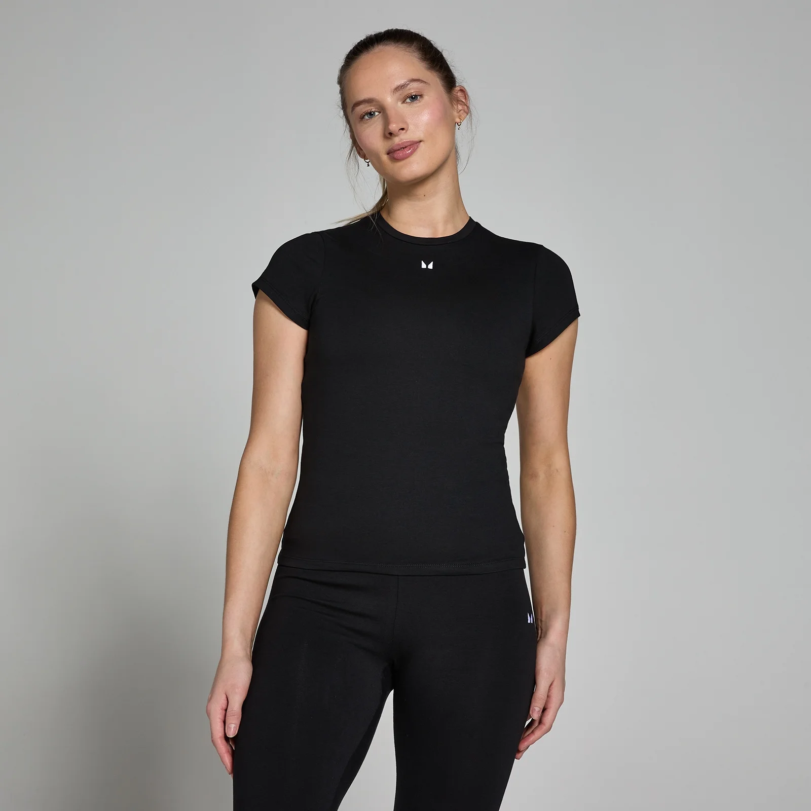 Camiseta de manga corta de corte ajustado Basics para mujer de MP - Negro - XXS Imagen 1