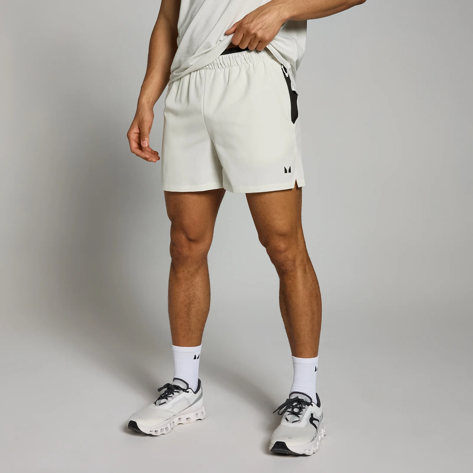 Pantalón corto de entrenamiento tejido con tiro de 13 cm Tempo para hombre de MP - Neblina - XXL Imagen 1