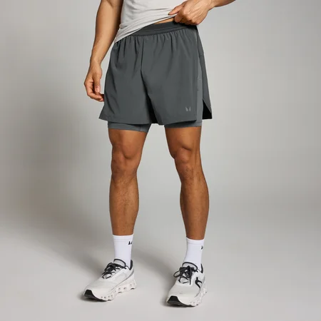 Pantalón corto 2 en 1 con tiro de 13 cm Velocity para hombre de MP - Gris oscuro