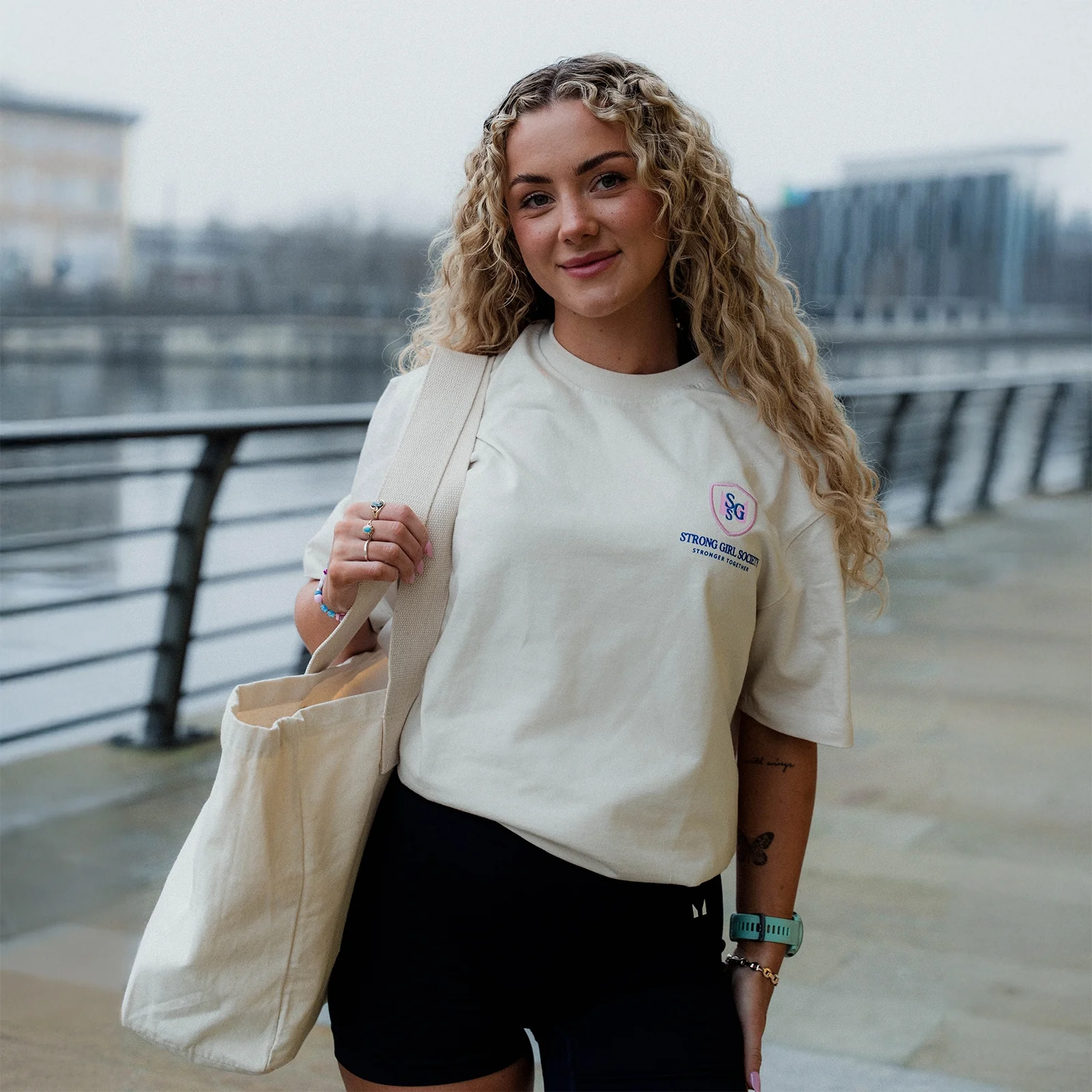 Camiseta Strong Girl Society para mujer de MP - Crudo - XS Imagen 1