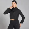 Cazadora corta cortavientos de corte ajustado Velocity para mujer de MP - Negro