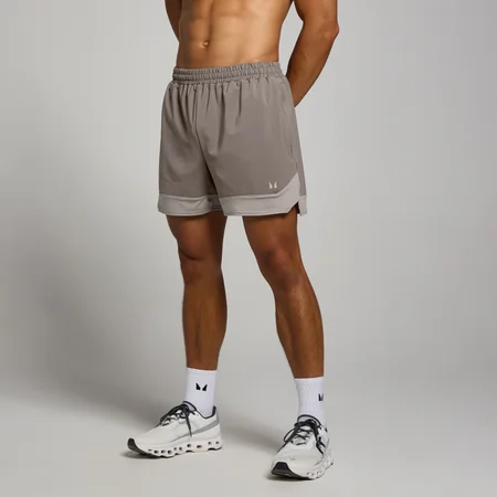 Pantalón corto con tiro de 13 cm y estampado de pilares Tempo para hombre de MP  - Trufa oscuro