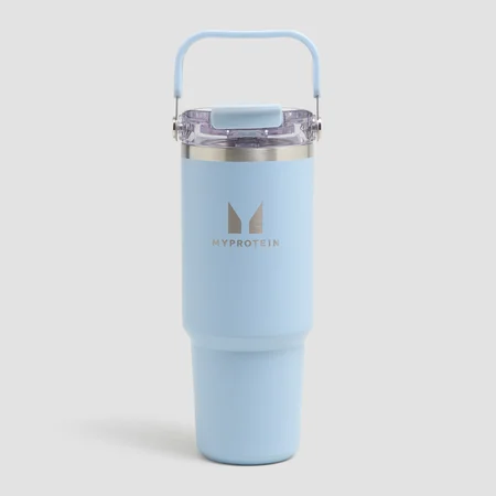 Botella de metal reciclado con asa superior y pajita de Myprotein 900 ml - Azul bebé