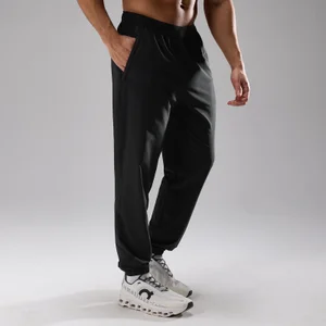 Pantalón de chándal tejido Training Ultra para hombre de MP - Negro - Size XS