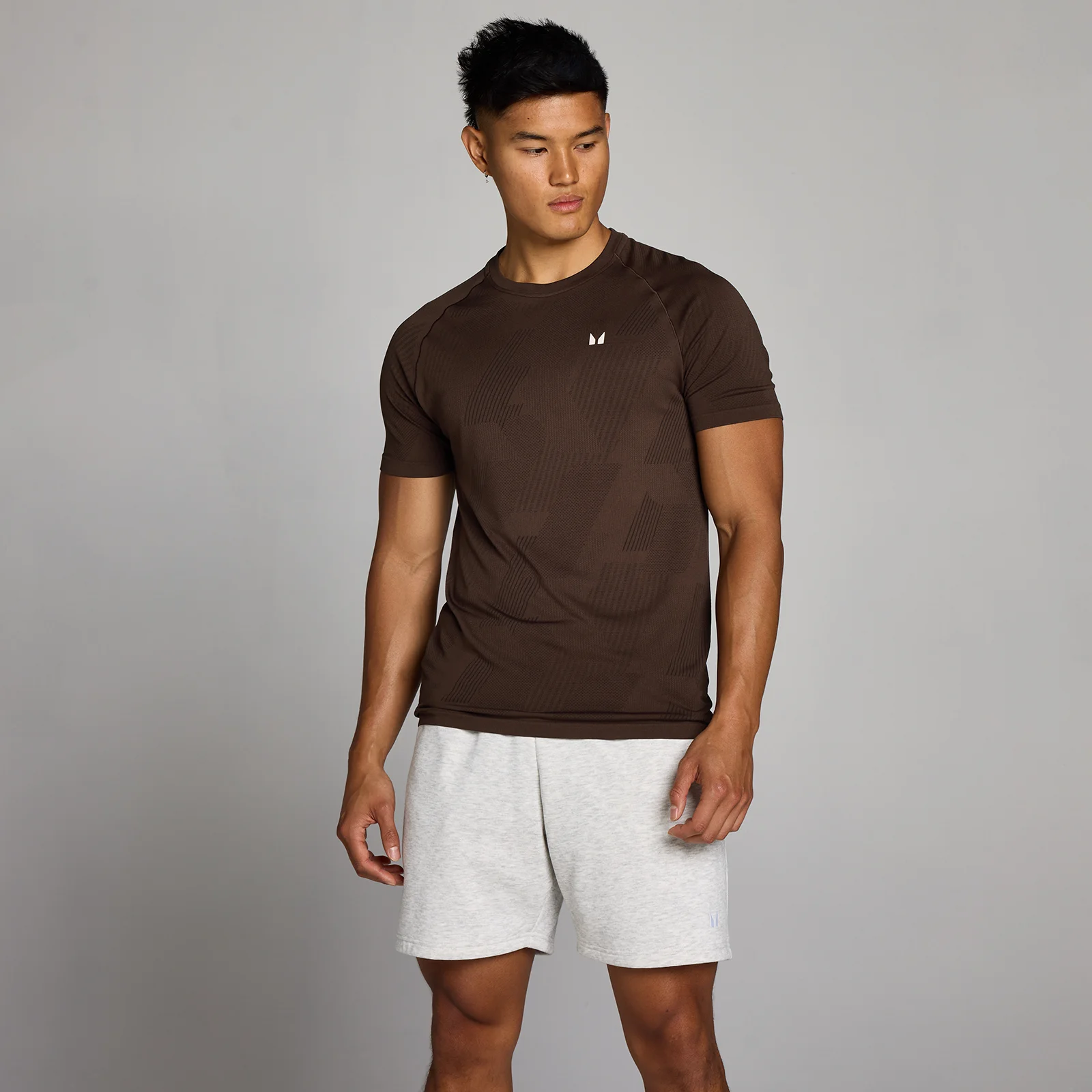 Camiseta sin costuras Tempo Pillar Graphic para hombre de MP - Chocolate - XS Imagen 1