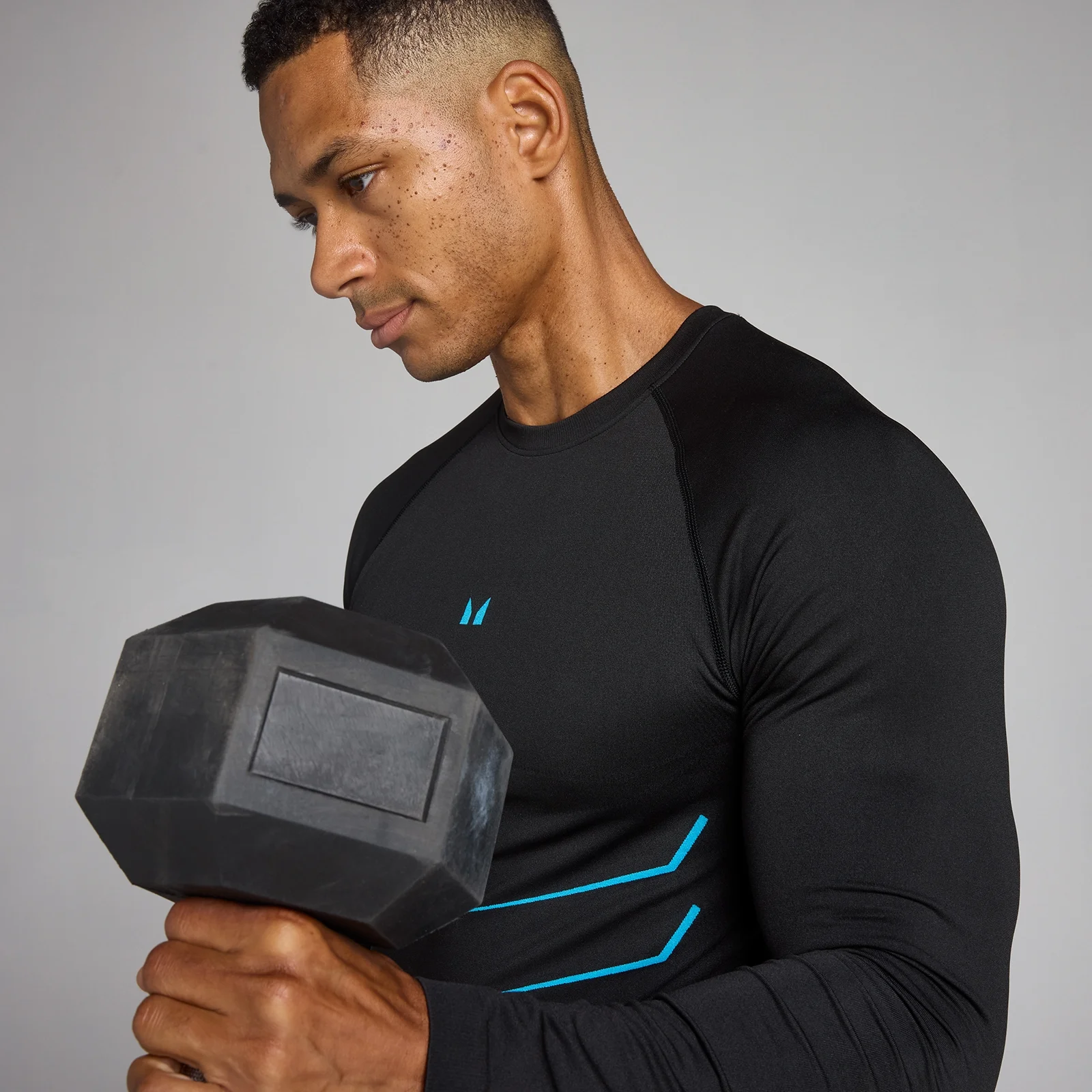 Camiseta de manga larga sin costuras Lift Muscle Fit - Negro lavado/Azul power - L Imagen 4