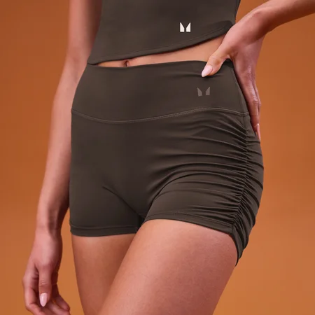 Short Tempo Side Scrunch Booty para mujer de MP - Chocolate