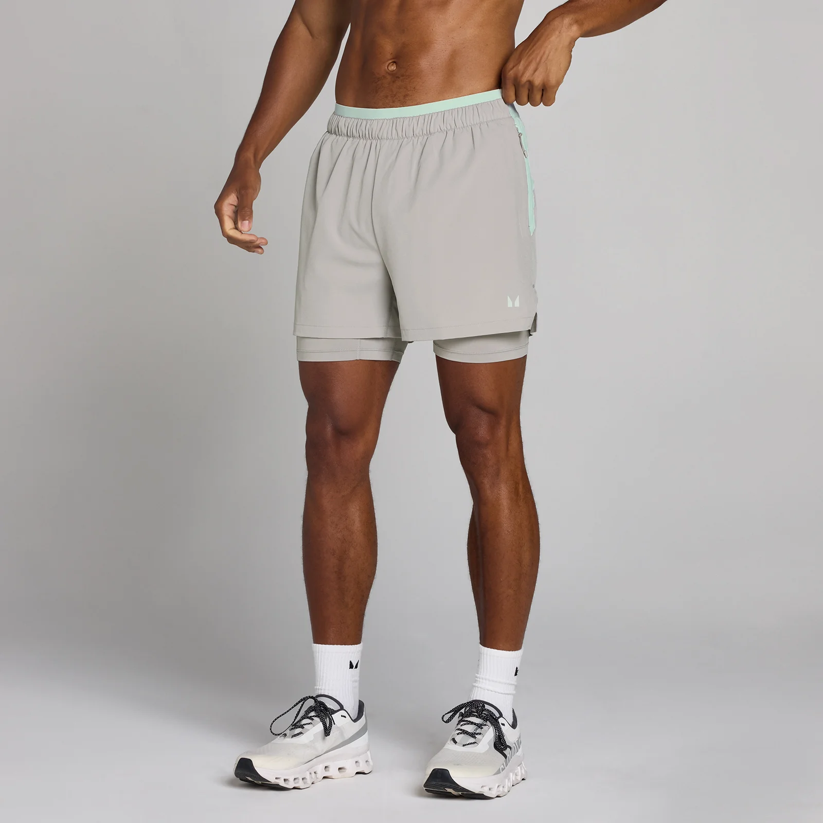 Short de entrenamiento Ultra 2 en 1 de 5" para hombre de MP - Gris tiza - XS Imagen 1