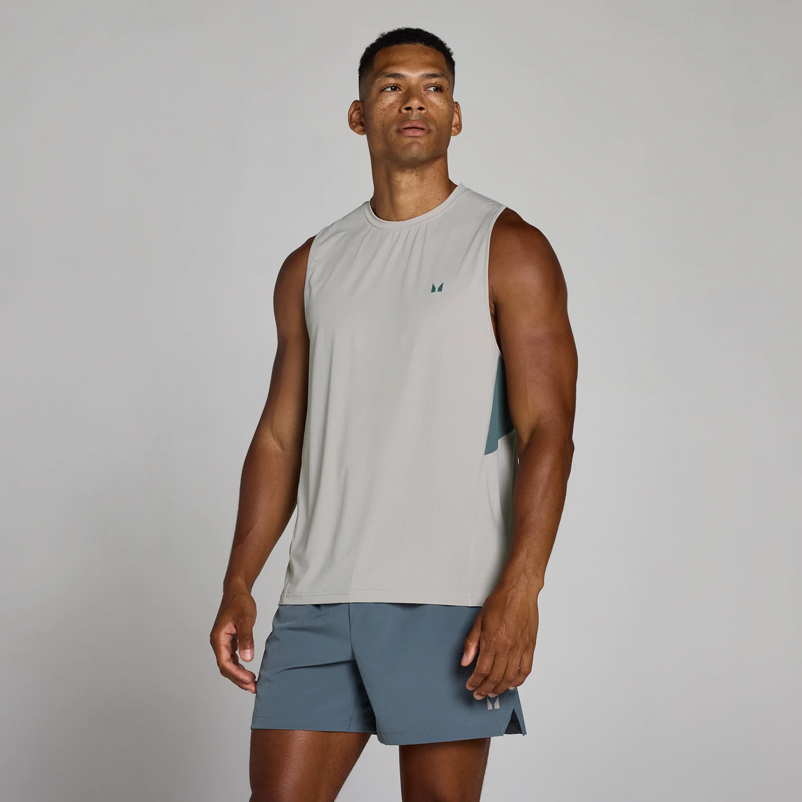 MP Men's Training Ultra Mesh Tank - Chalk Grey - XS Imagen 1