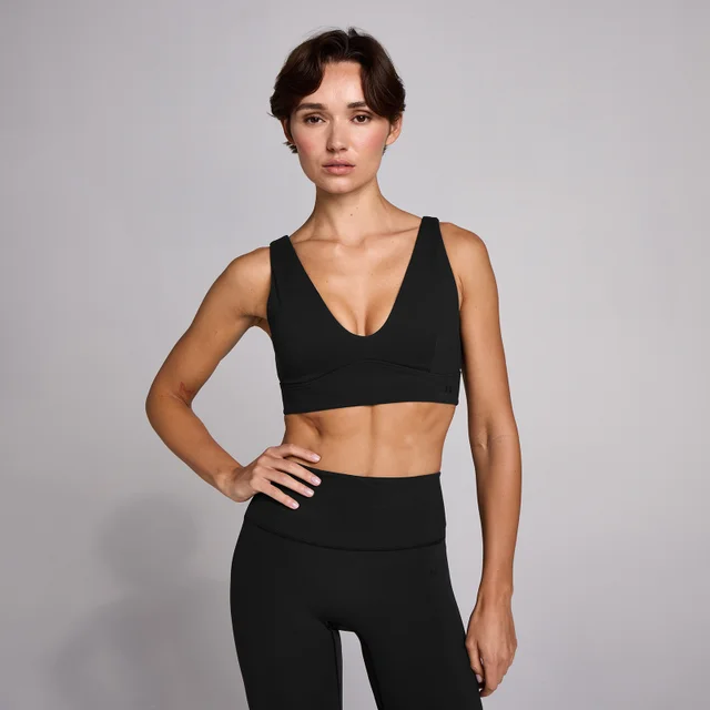 Sujetador deportivo SculptForm de cuello en V de largo extendido para mujer de MP - Negro