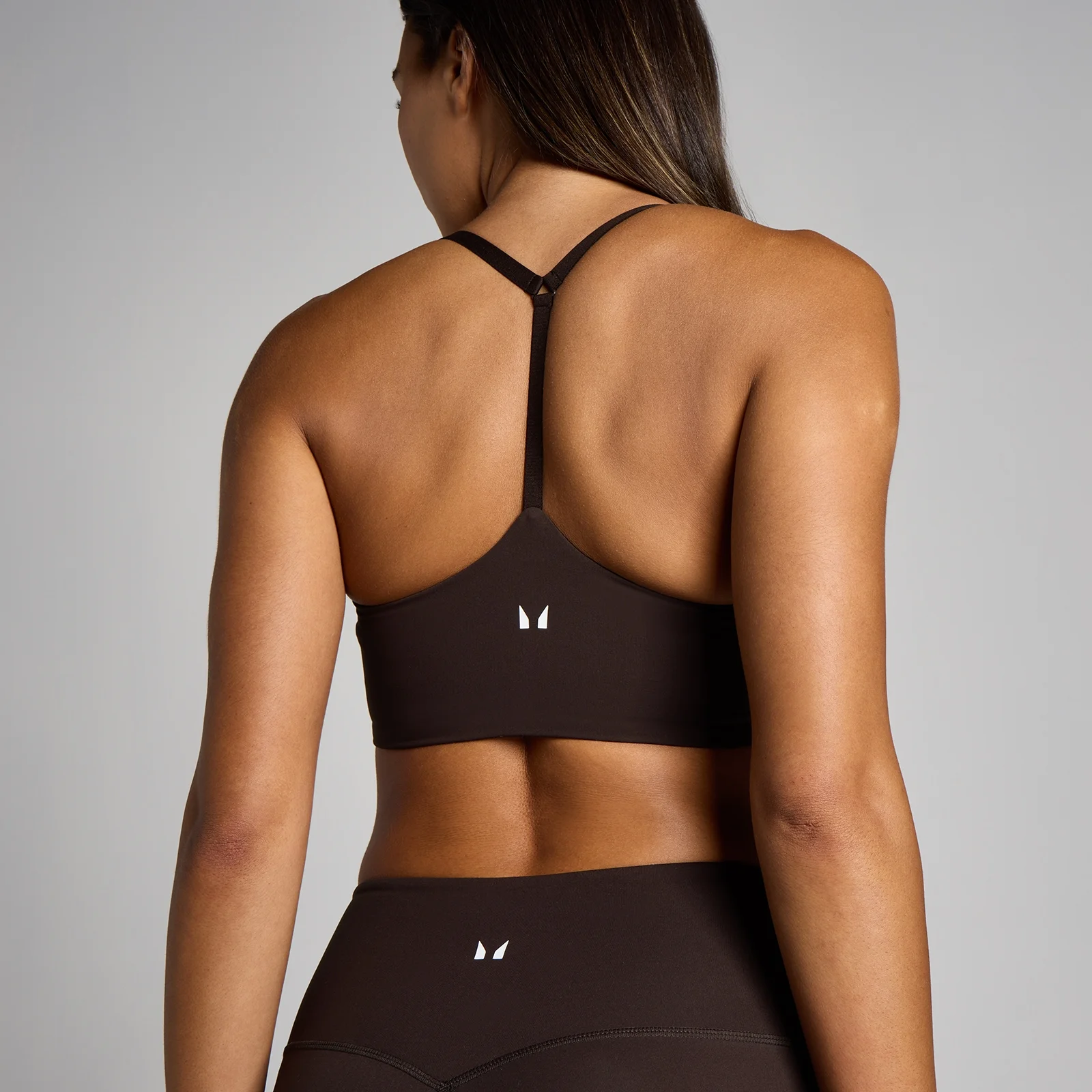 Sujetador deportivo cruzado con tirantes Tempo para mujer de MP - Chocolate - S Imagen 4