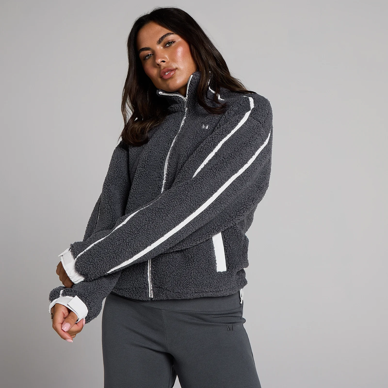 Chaqueta con cremallera y ribete de felpa para mujer de MP - Robust Grey - XS Imagen 1