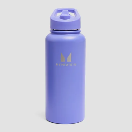 Botella de metal reciclado con pajita abatible de Myprotein 1 L - Índigo intenso